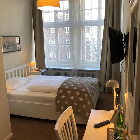 Hotel Fresena Im Dammtorpalais Hamburg-Harburg Exteriör bild