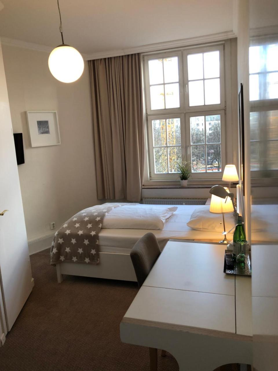 Hotel Fresena Im Dammtorpalais Hamburg-Harburg Exteriör bild