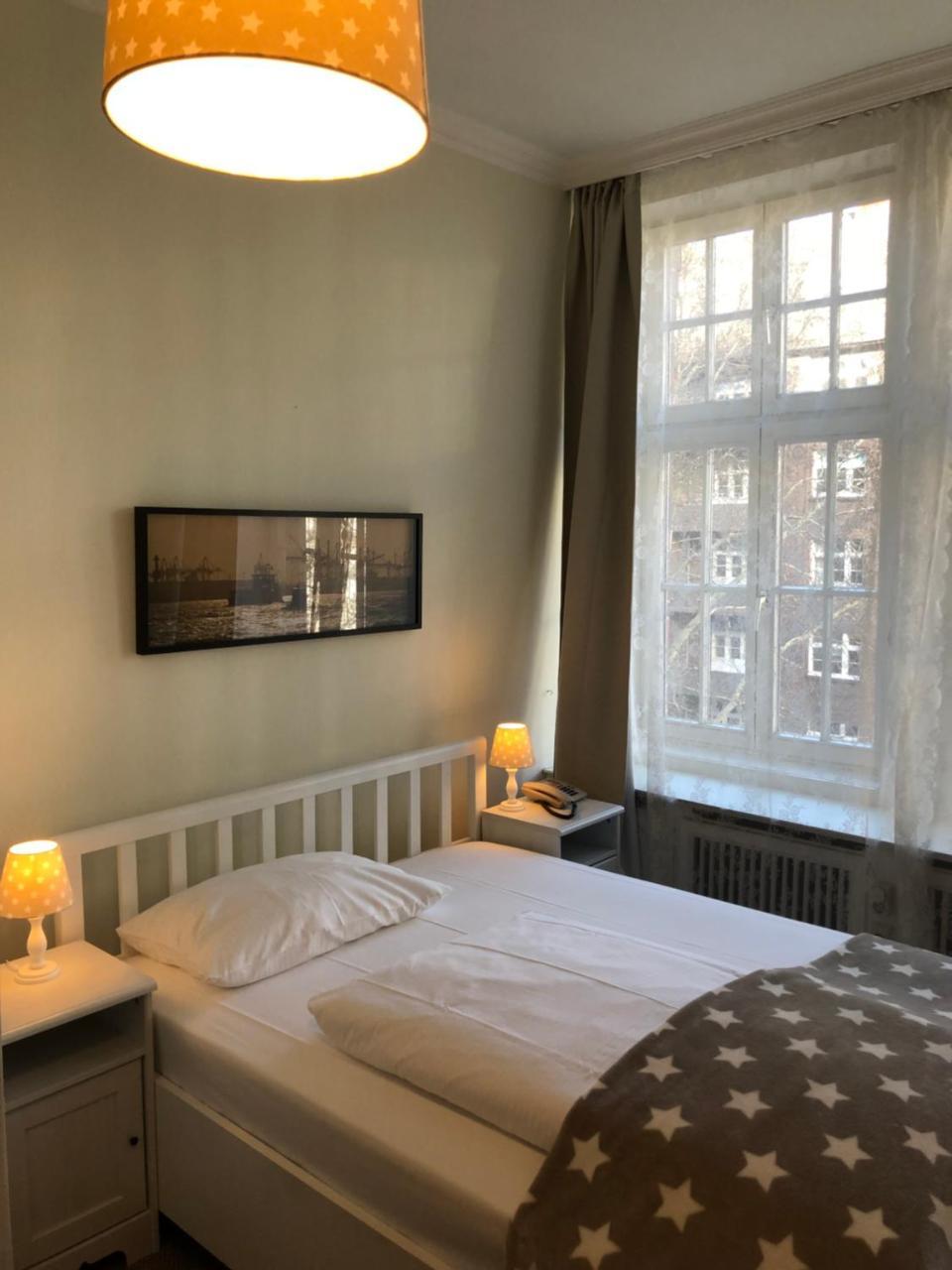 Hotel Fresena Im Dammtorpalais Hamburg-Harburg Exteriör bild