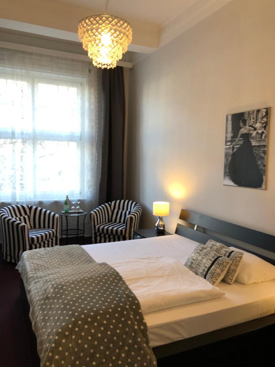 Hotel Fresena Im Dammtorpalais Hamburg-Harburg Exteriör bild